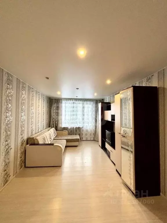 1-к кв. Коми, Сыктывкар Строитель мкр, ул. Новоселов, 5 (30.4 м) - Фото 2