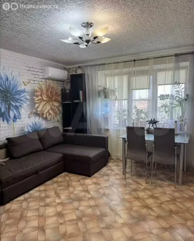 3-комнатная квартира: Белая Калитва, Вокзальная улица, 376 (65.9 м) - Фото 0