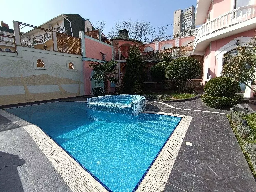 Дом в Крым, Ялта ул. Садовая, 33Б (500 м) - Фото 1