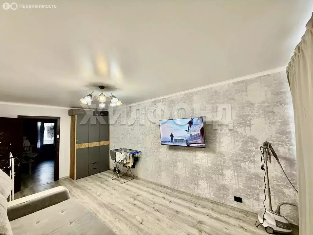 3-комнатная квартира: Тольятти, Революционная улица, 18 (60 м) - Фото 1