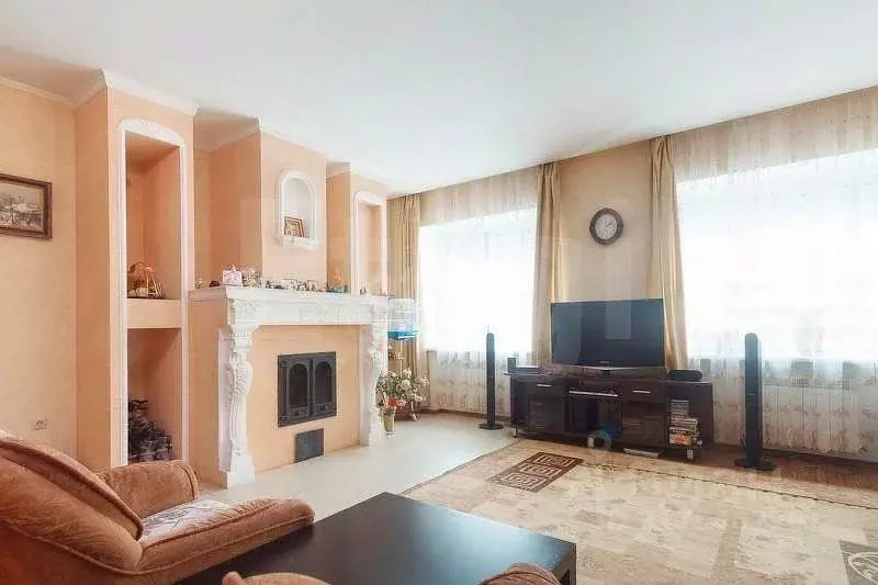 Дом в Омская область, Омск ул. 3-я Рассветная, 3 (505 м) - Фото 0