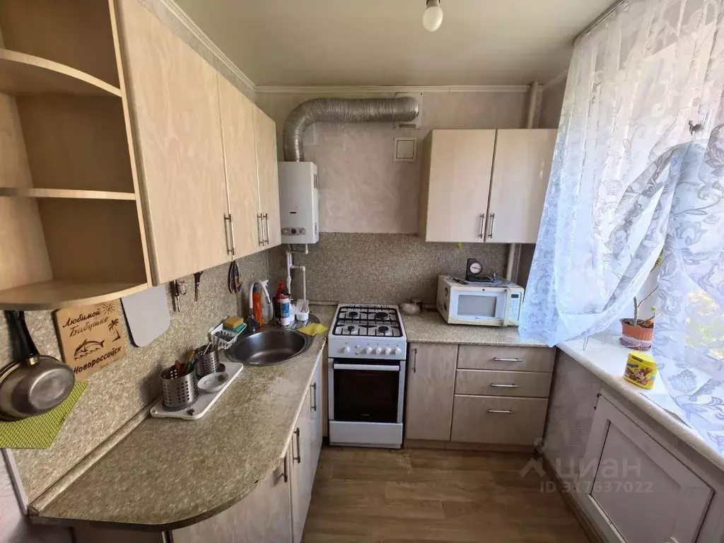 2-к кв. Татарстан, Альметьевск ул. Гафиатуллина, 20 (46.7 м) - Фото 0