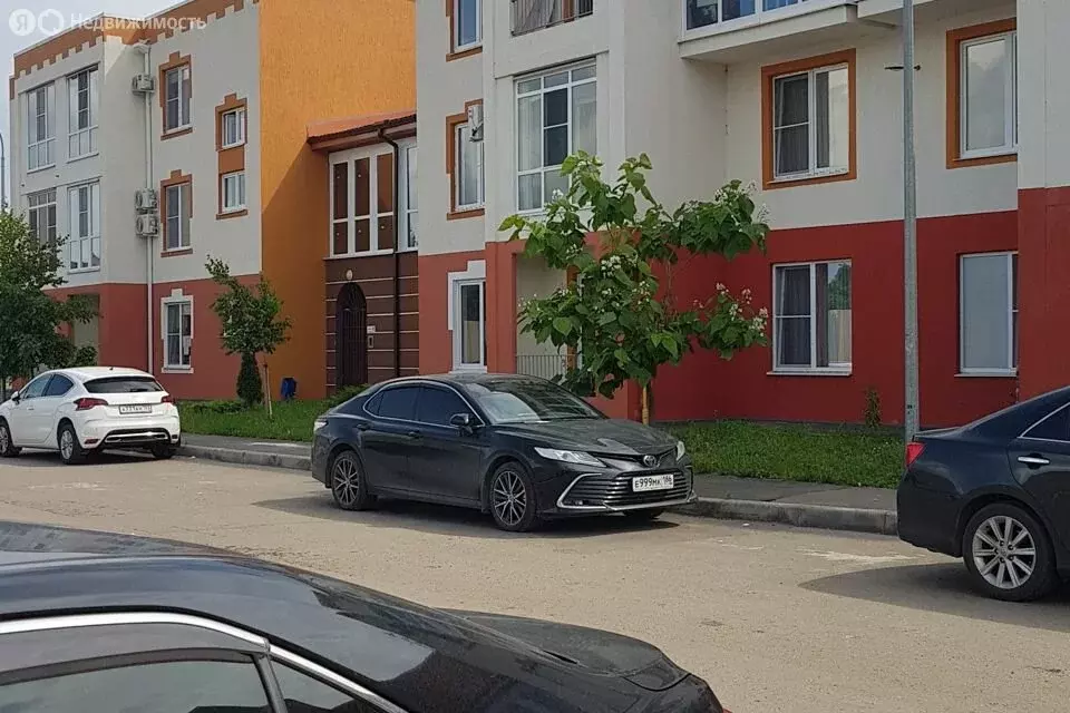 2-комнатная квартира: Краснодар, Веронская улица, 20 (60 м) - Фото 0