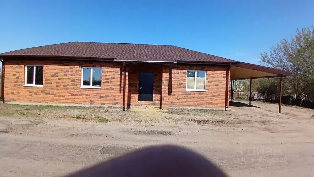 Коттедж в Белгородская область, Старооскольский городской округ, с. ... - Фото 1