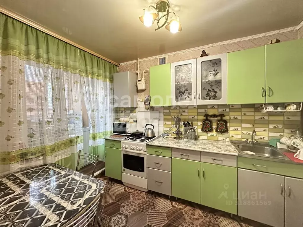 2-к кв. Курская область, Обоянь ул. Ленина, 85А (50.2 м) - Фото 0
