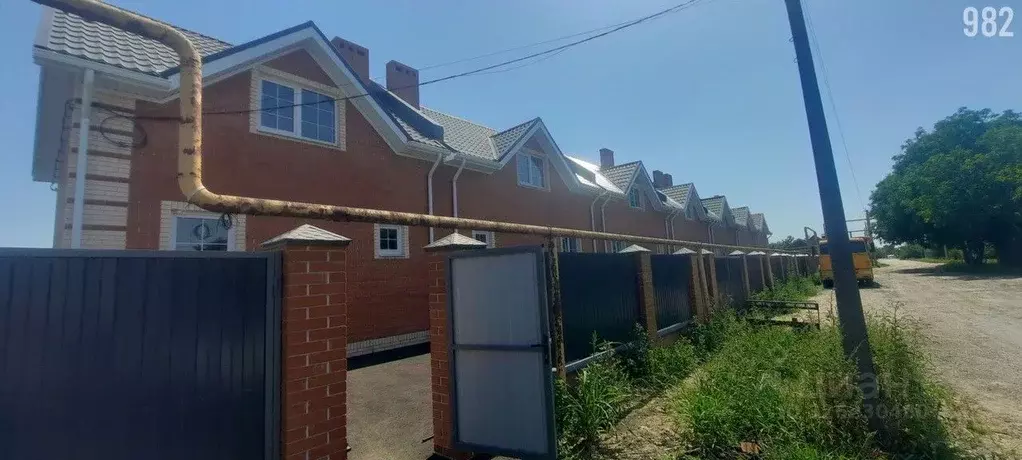 Таунхаус в Краснодарский край, Динской район, Нововеличковское с/пос, ... - Фото 2