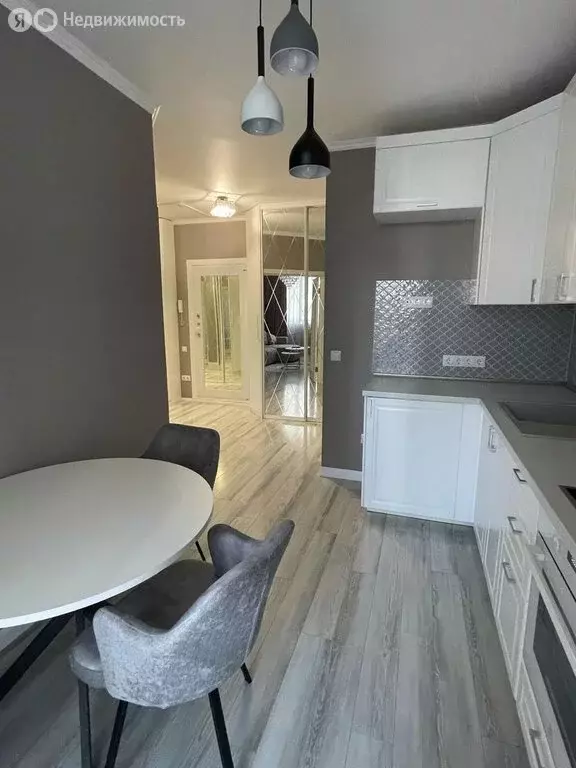 3-комнатная квартира: Сочи, микрорайон Завокзальный, переулок Трунова, ... - Фото 1