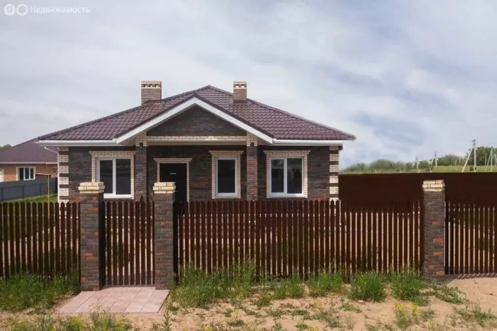 Дом в село Усть-Заостровка, Сиреневая улица (132 м) - Фото 1