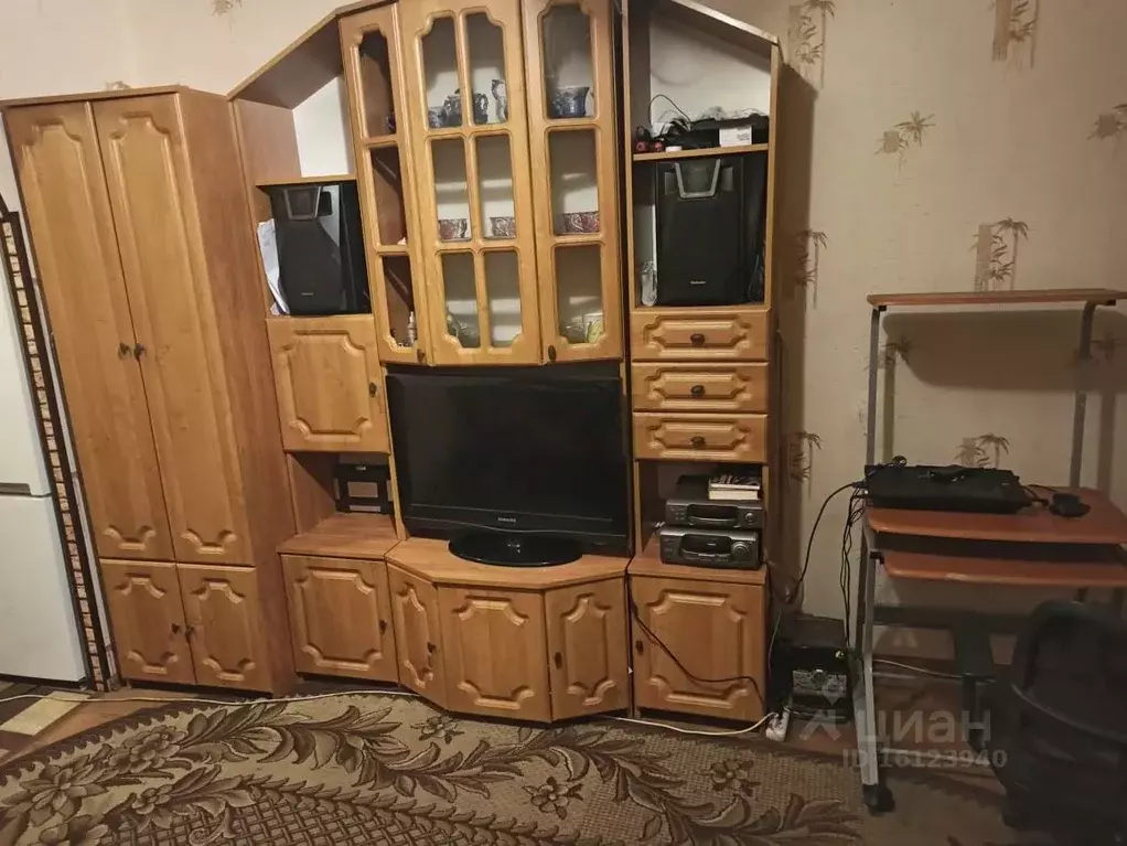 Комната Тверская область, Тверь ул. Александра Попова, 3 (18.0 м) - Фото 1