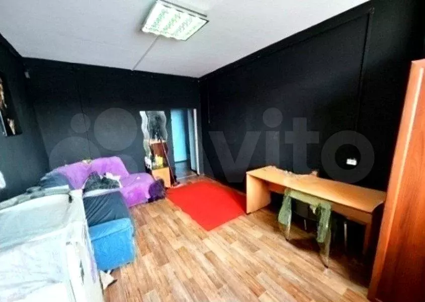 Комната 18м в > 9-к, 4/4эт. - Фото 1