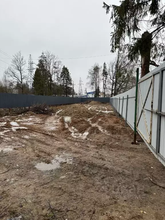 Участок в Московская область, Наро-Фоминский городской округ, д. ... - Фото 1