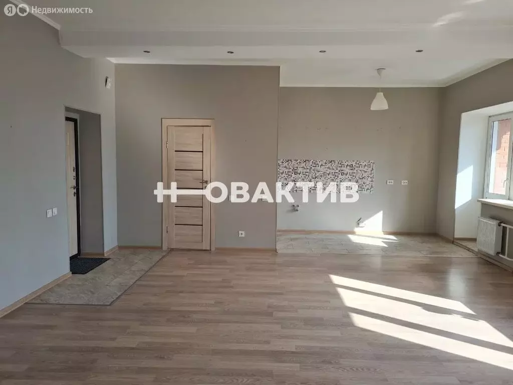 2-комнатная квартира: Новосибирск, Фабричная улица, 22 (66.1 м) - Фото 1