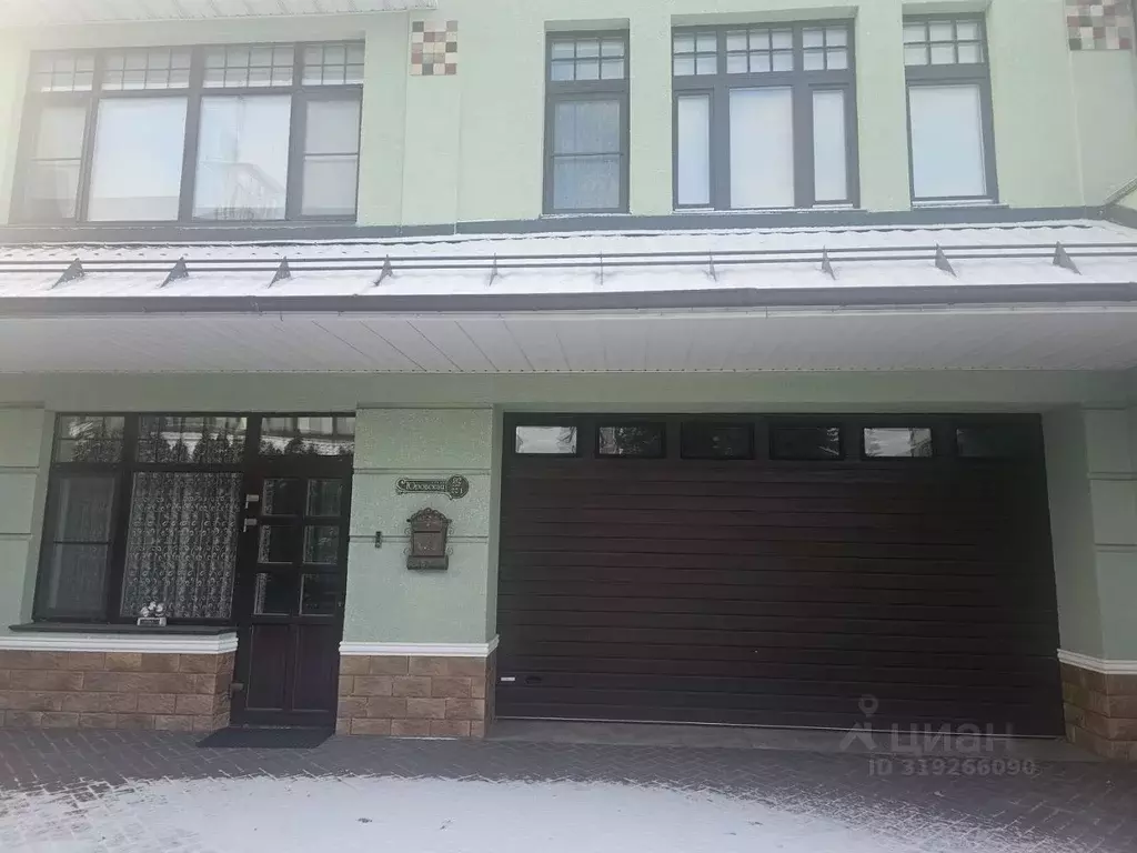 Коттедж в Москва Юровская ул., 92 (380 м) - Фото 1