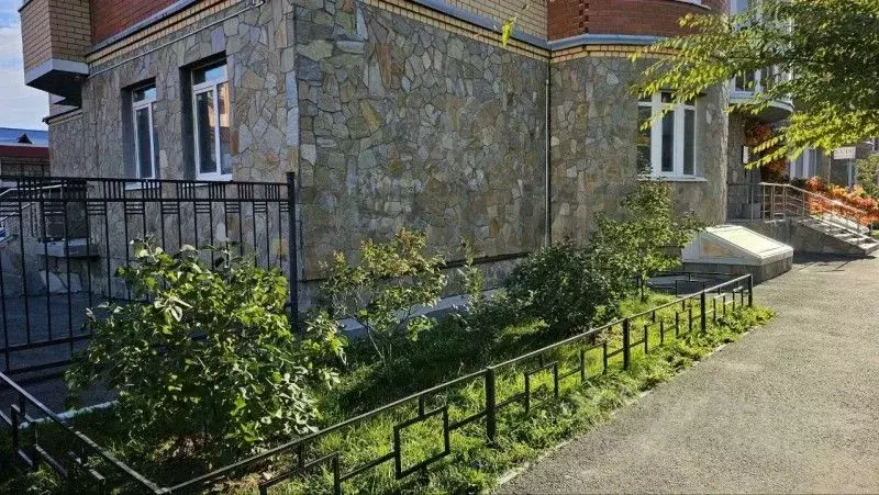 Помещение свободного назначения в Тюменская область, Тюмень ул. ... - Фото 1