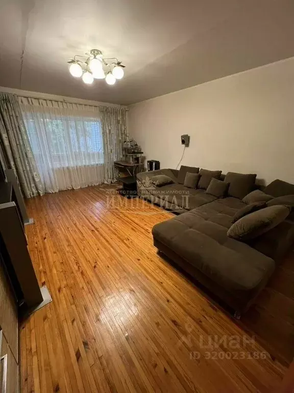 3-к кв. Марий Эл, Йошкар-Ола Заводской пер., 2 (90.9 м) - Фото 1