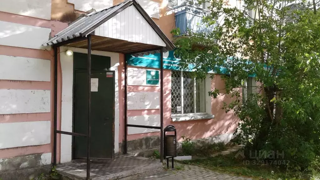 Торговая площадь в Свердловская область, Волчанск ул. Кольцевая, 25 ... - Фото 2