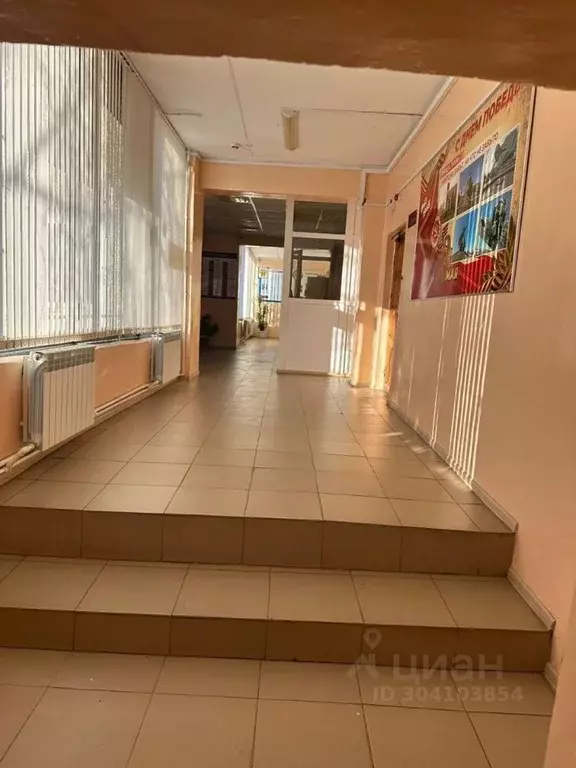 Помещение свободного назначения в Татарстан, Набережные Челны ул. ... - Фото 2