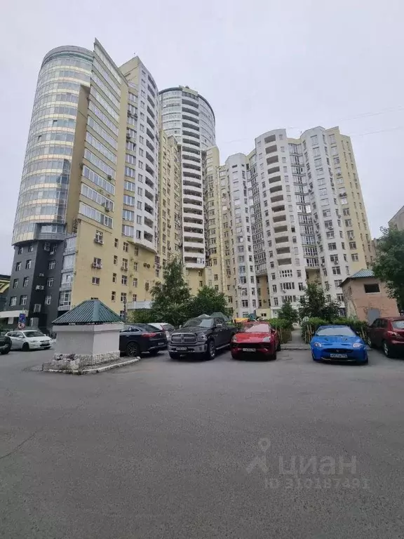 Гараж в Свердловская область, Екатеринбург ул. Вайнера, 21 (14 м) - Фото 0