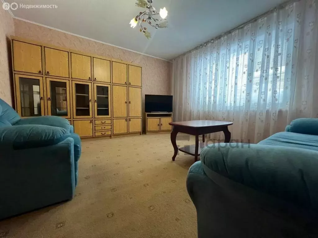 3-комнатная квартира: Миасс, проспект Октября, 55 (61.6 м) - Фото 1