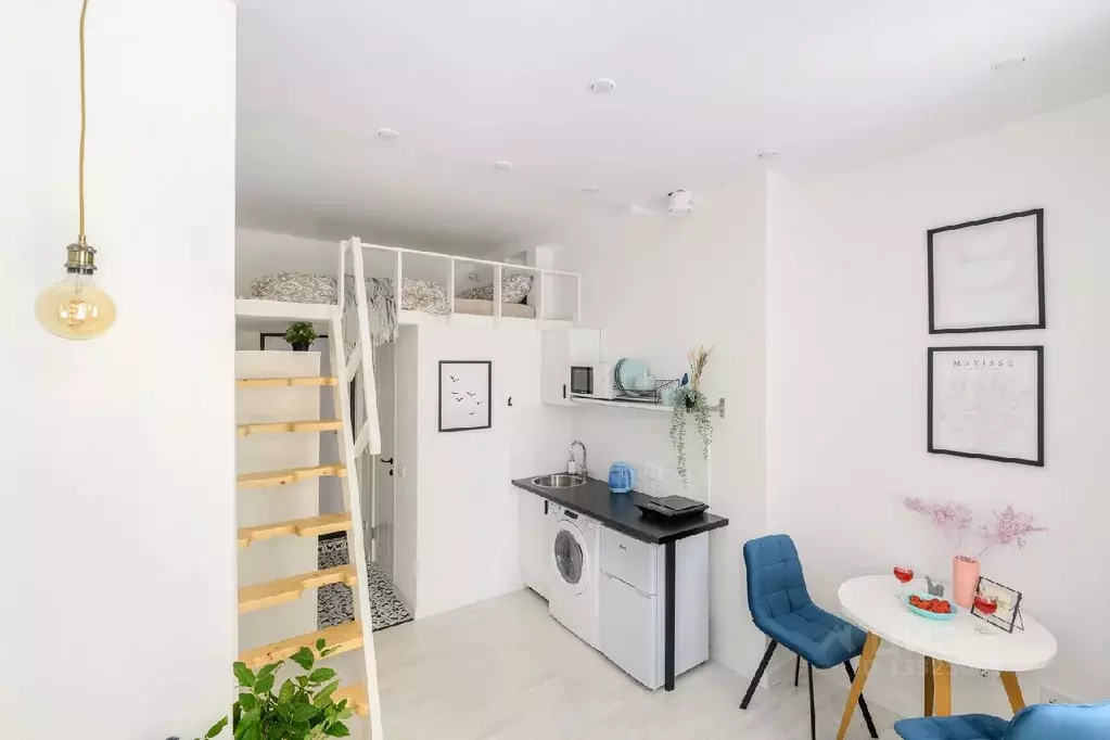 Студия Санкт-Петербург ул. Радищева, 42 (15.0 м) - Фото 0