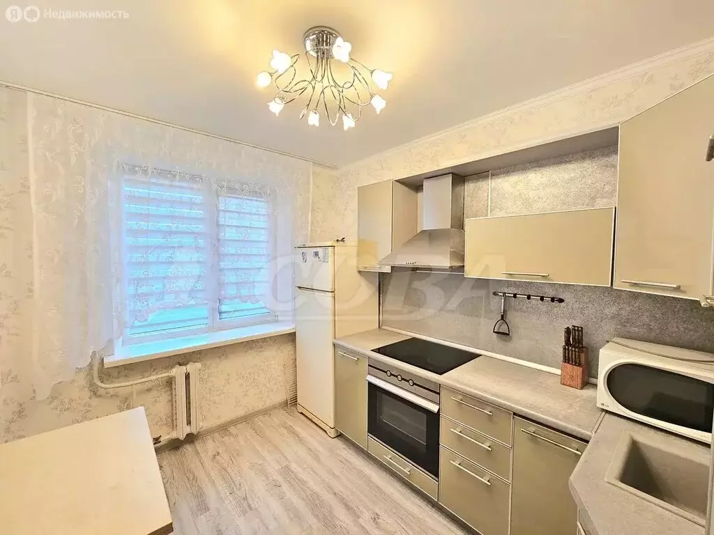 2-комнатная квартира: Тюмень, улица Газовиков, 23 (53 м) - Фото 2