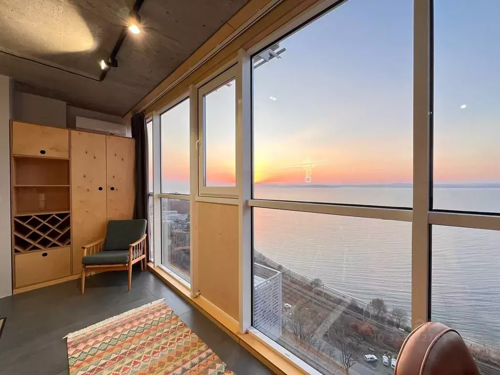 Студия Приморский край, Владивосток просп. 100-летия Владивостока, 163 ... - Фото 1