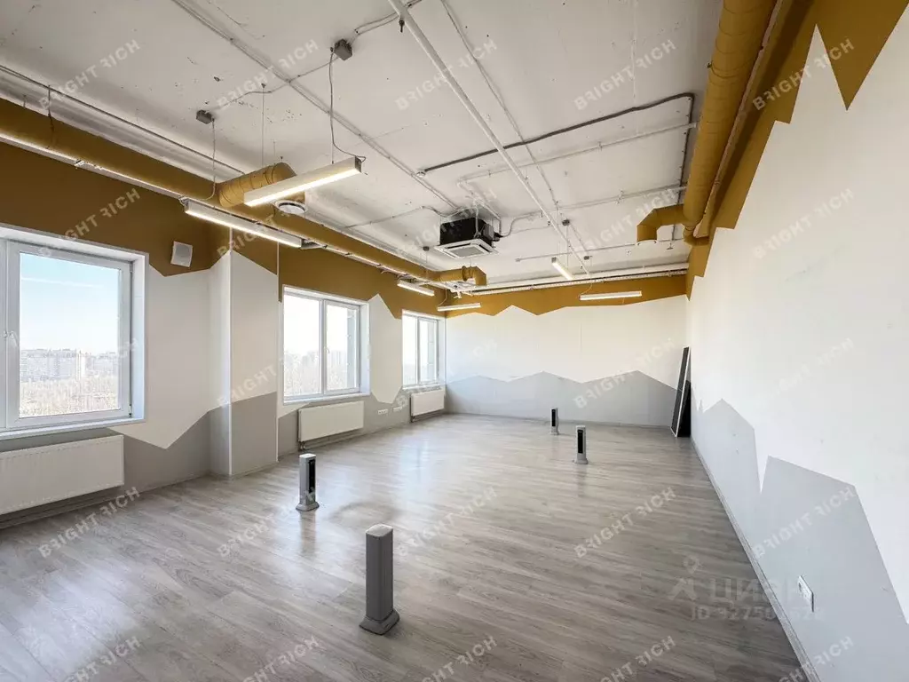 Офис в Санкт-Петербург Октябрьская наб., 10к1 (757 м) - Фото 2