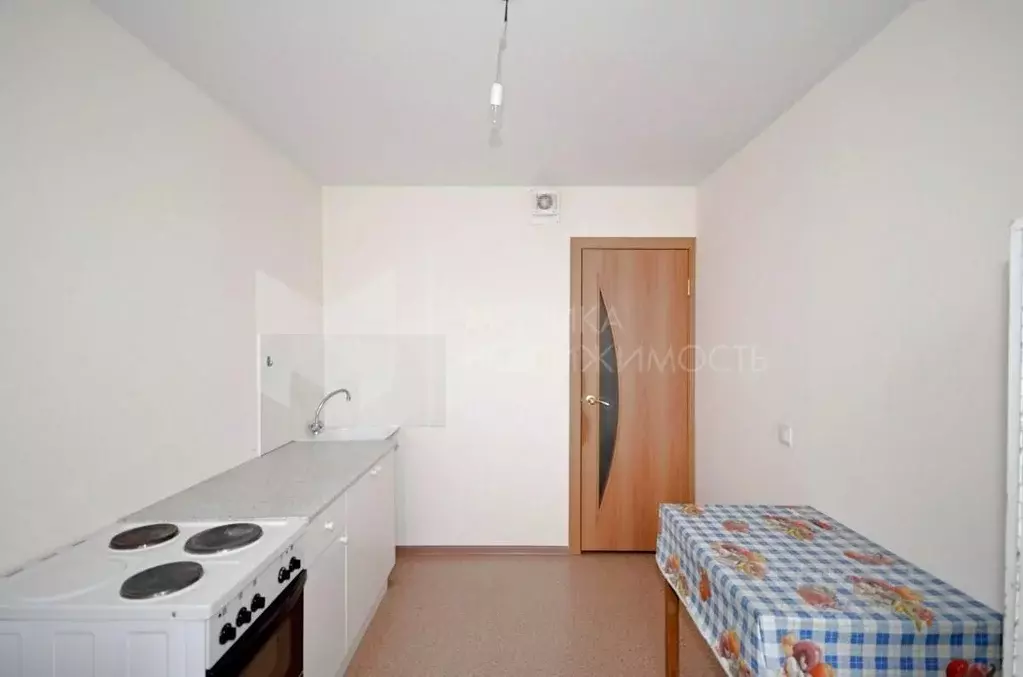 2-к кв. Тюменская область, Тюмень Антипино мкр, ул. Беловежская, 21 ... - Фото 1