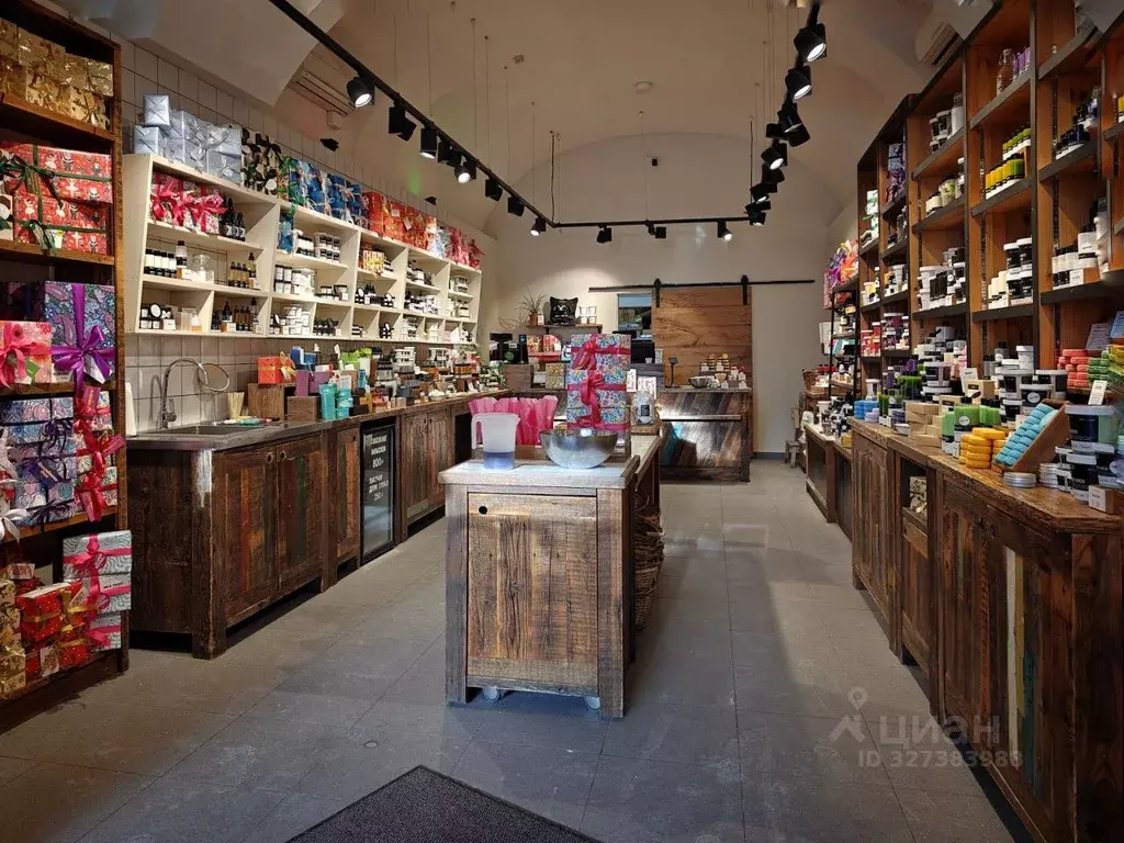 Торговая площадь в Санкт-Петербург Невский просп., 32-34 (57 м) - Фото 2