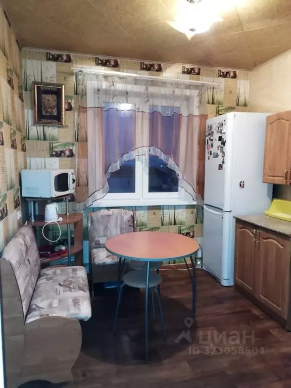 3-к кв. Свердловская область, Первоуральск ул. 50 лет СССР, 16А (65.0 ... - Фото 1