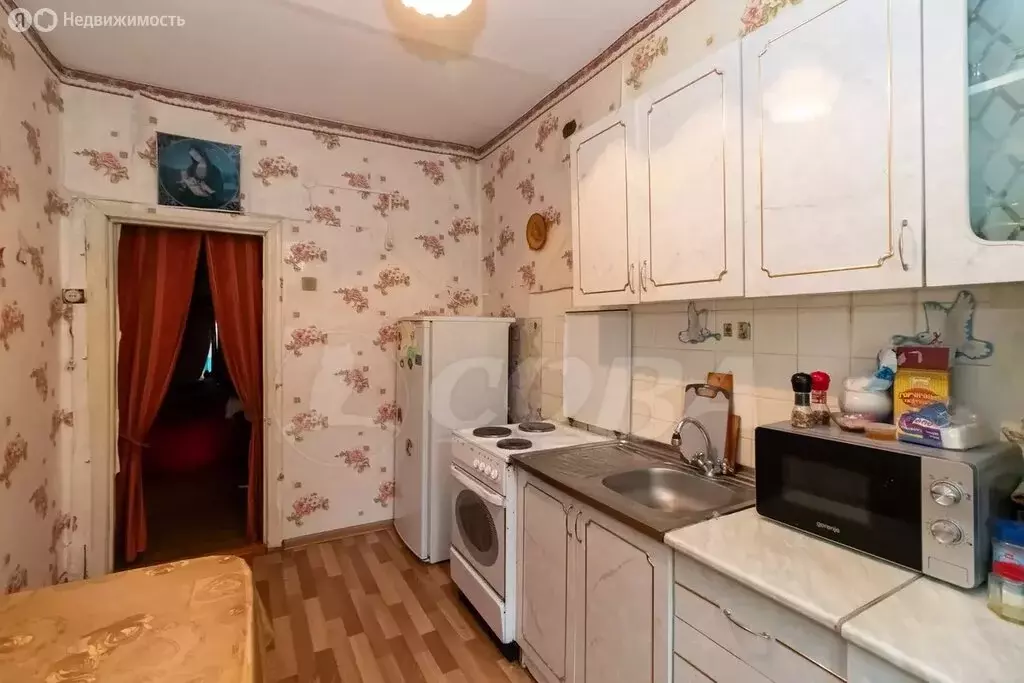 3-комнатная квартира: микрорайон Мелиораторов, улица Мелиораторов, 6 ... - Фото 1