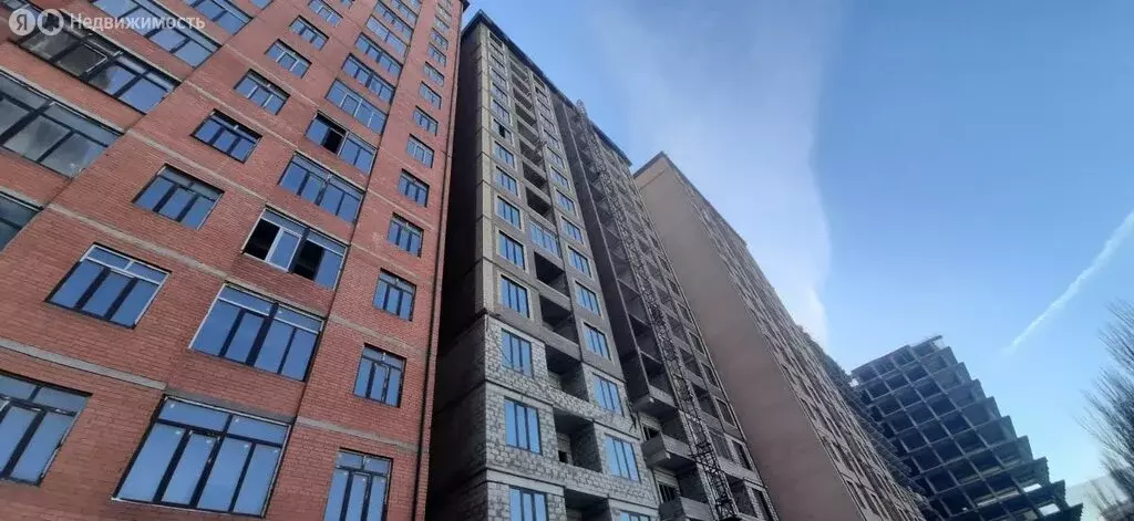 2-комнатная квартира: Махачкала, улица Ирчи Казака, 101Гк4 (73 м) - Фото 1