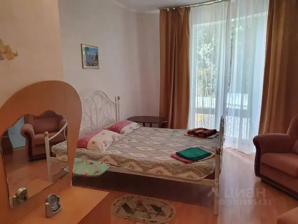 Комната Крым, Ялта муниципальный округ, Массандра пгт ул. Шевченко, 2 - Фото 1