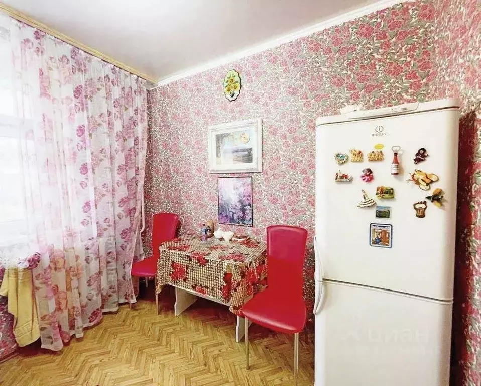 3-к кв. Белгородская область, Белгород Вокзальная ул., 28 (70.8 м) - Фото 1