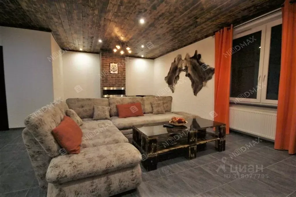 2-к кв. Санкт-Петербург Кременчугская ул., 19к3 (85.0 м) - Фото 1