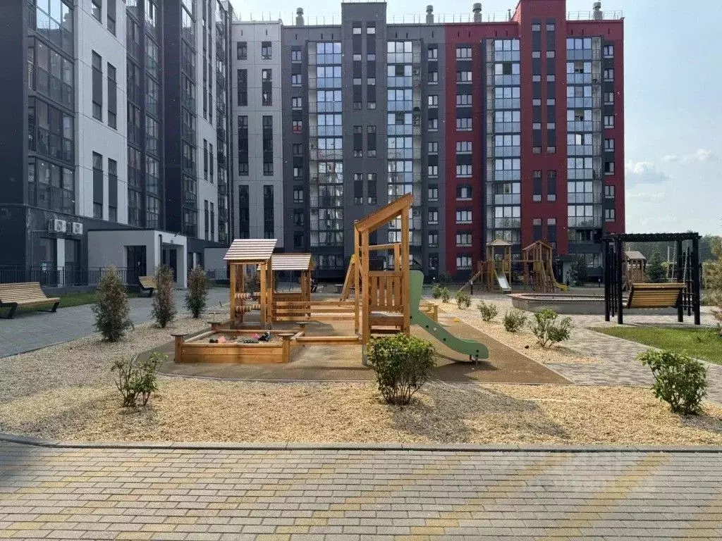 2-к кв. Челябинская область, Челябинск просп. Краснопольский, 8 (53.0 ... - Фото 1