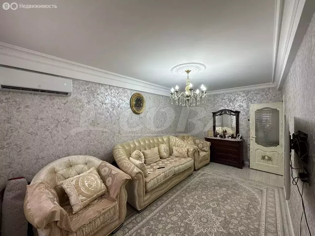 2-комнатная квартира: Махачкала, улица Героев Дагестана, 10А (55 м) - Фото 1