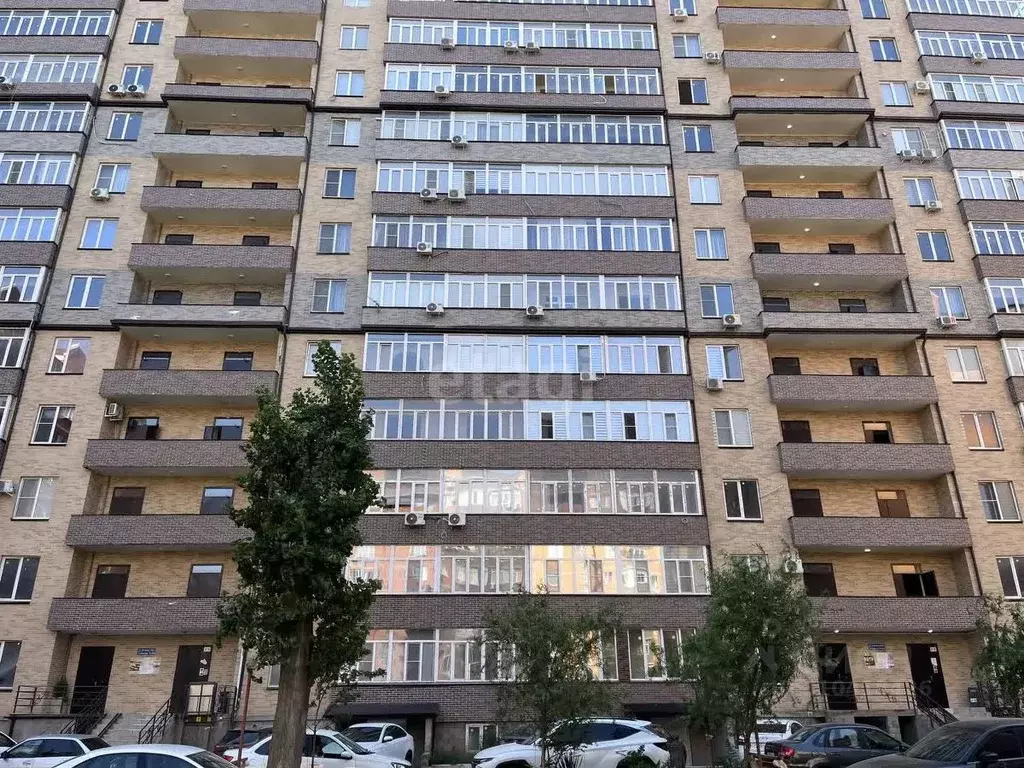 3-к кв. Дагестан, Махачкала Батырая ул., 136М (125.0 м) - Фото 1