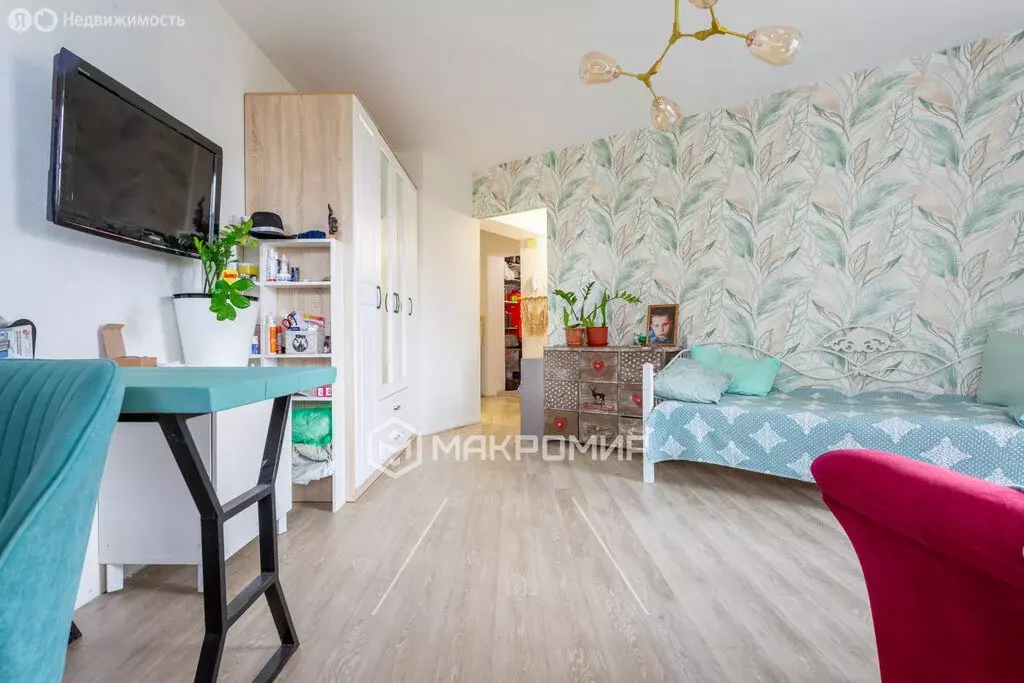 3-комнатная квартира: Киров, улица Ленина, 15 (63.2 м) - Фото 1