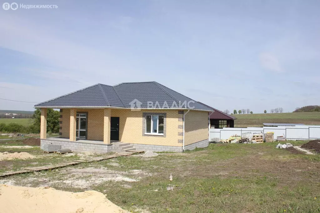 Дом в село Шишино, улица Мира (130 м) - Фото 0