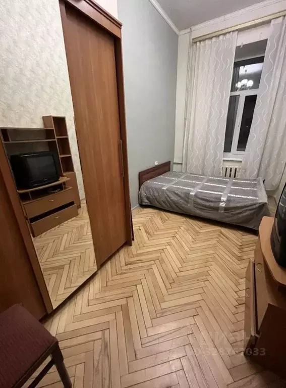 Комната Санкт-Петербург 12-я Васильевского острова линия, 35 (12.0 м) - Фото 1