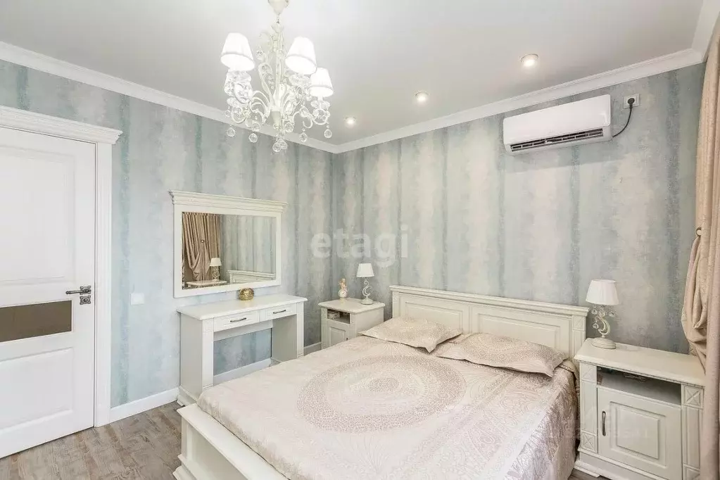 3-к кв. Тюменская область, Тюмень ул. Ю.-Р.Г. Эрвье, 32 (80.4 м) - Фото 1