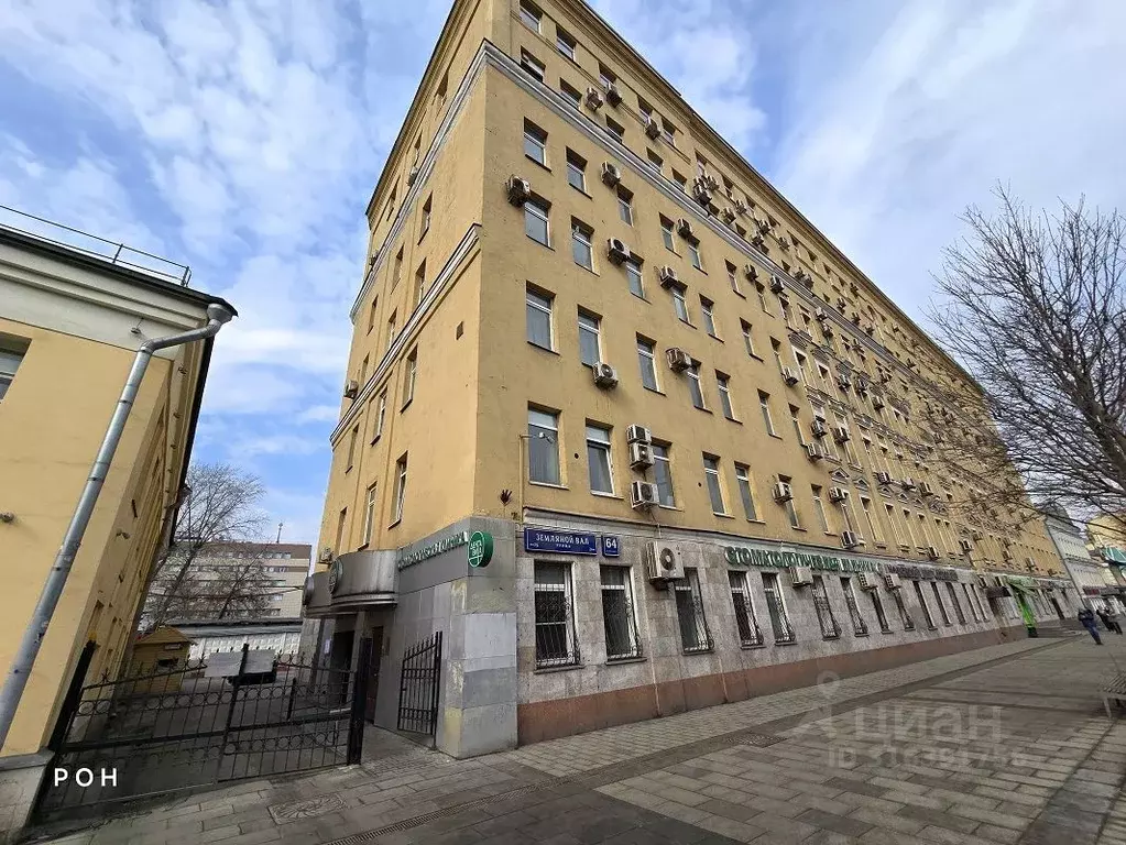 Офис в Москва ул. Земляной Вал, 64С2 (20 м) - Фото 0