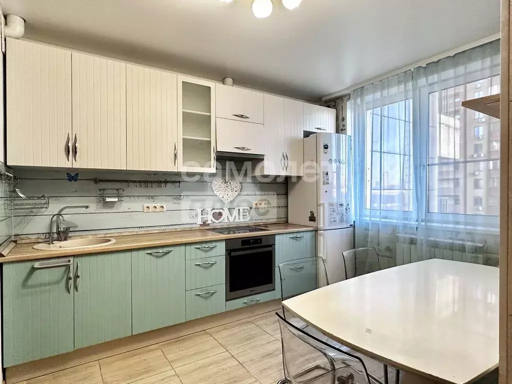 2-к кв. Московская область, Реутов ул. Октября, 44 (64.0 м) - Фото 0
