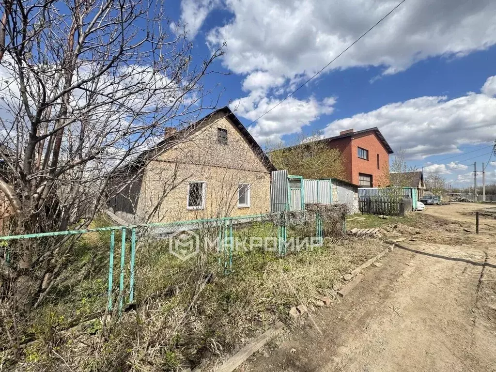 Дом в Челябинская область, Челябинск ул. Самохина, 33 (94 м) - Фото 1