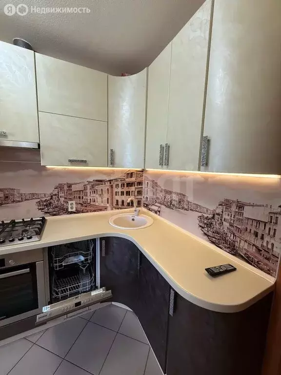 3-комнатная квартира: Ухта, улица Куратова, 11 (70 м) - Фото 2