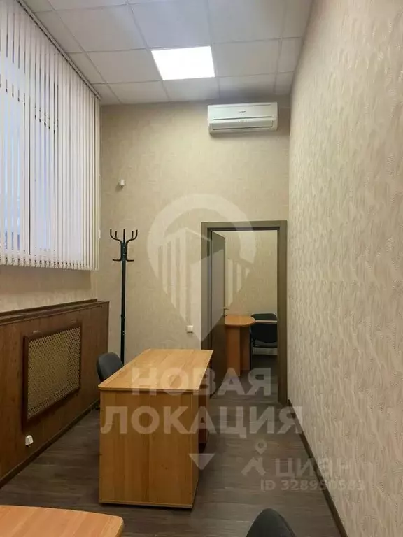 Офис в Омская область, Омск просп. Комарова, 11к1 (35 м) - Фото 1
