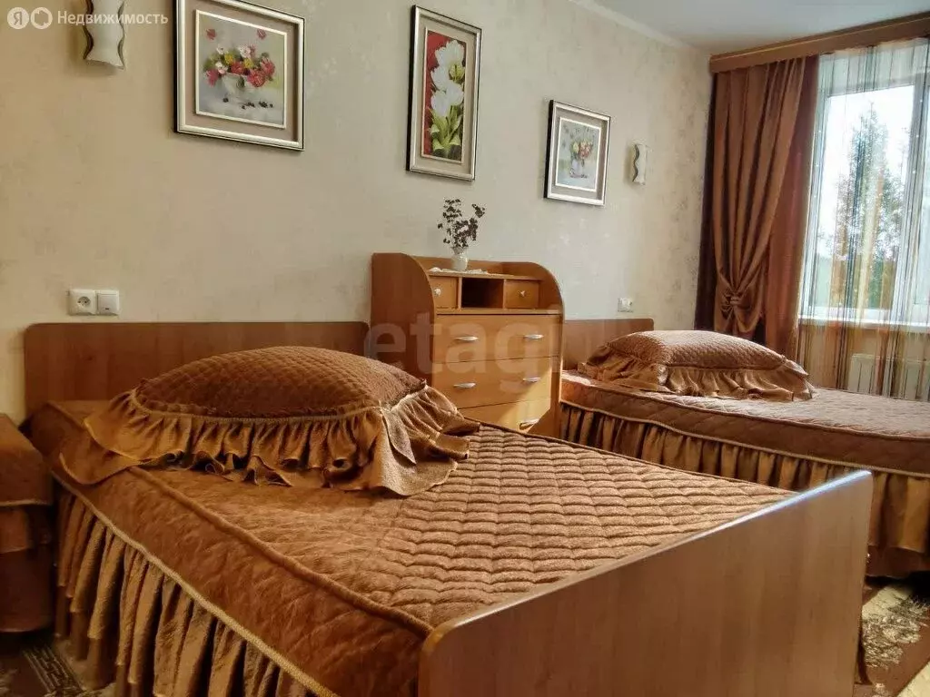 3-комнатная квартира: деревня Старая Слобода, 21 (62 м) - Фото 1