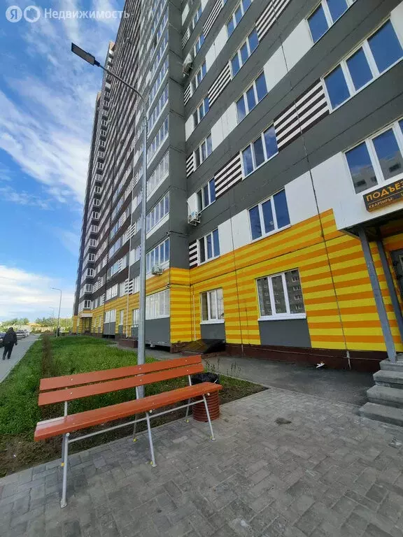2-комнатная квартира: Оренбург, улица Юркина, 1 (59 м) - Фото 1