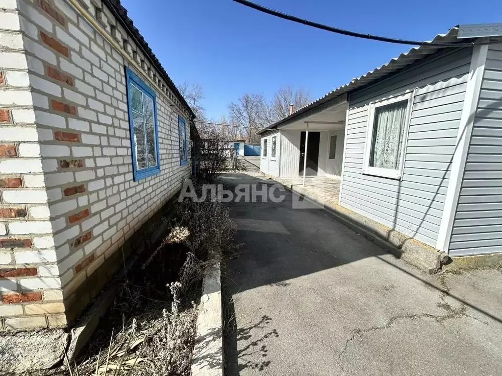 Дом в Ростовская область, Тацинский район, Михайлов хут. ул. Чапаева ... - Фото 2